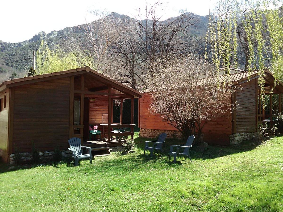 Les Chalets Quazemi A Casteil Екстер'єр фото